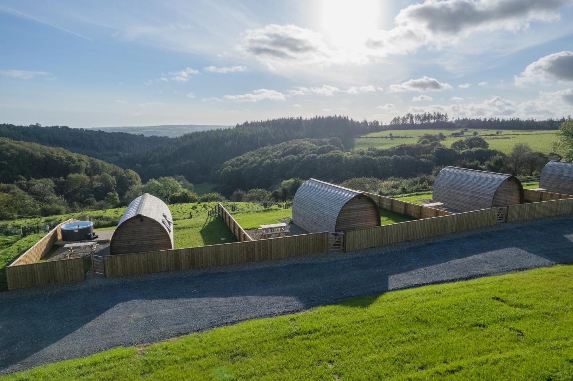Rivendell Farm By Wigwam Holidays 카마던 외부 사진